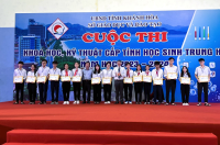 Trường ĐH Nha Trang tặng học bổng cho các dự án đạt giải tại cuộc thi KHKT học sinh trung học tỉnh Khánh Hòa năm học 2023-2024
