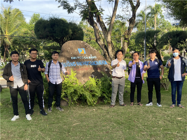Đội tuyển cơ học khoa Xây dựng đạt thành tích tốt tại kỳ thi Olympic Cơ học toàn quốc lần thứ XXXII tại Đà Nẵng