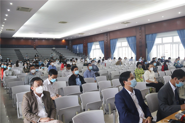 Hội nghị đại biểu viên chức và người lao động Trường ĐH Nha Trang năm học 2021 – 2022