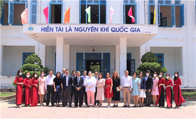 Trường ĐH Nha Trang: Tiếp đón và làm việc với Tổng lãnh sự Hoa Kỳ 
