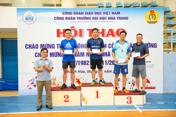 Bế mạc Hội thao NTU 2025: Khép lại mùa giải sôi động, lan tỏa tinh thần đoàn kết