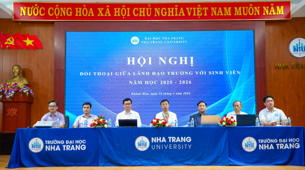 Đối thoại cởi mở, đồng hành cùng sinh viên tại Trường Đại học Nha Trang