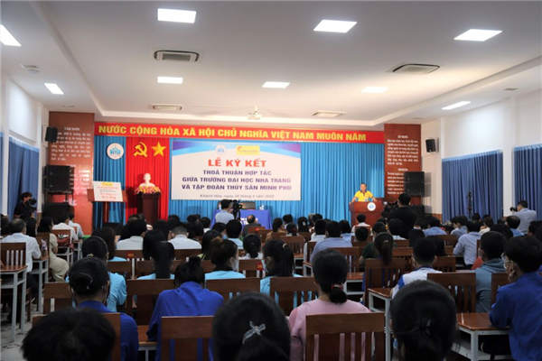 Trường ĐH Nha Trang và Tập đoàn Thủy sản Minh Phú hợp tác thực hiện dự án đào tạo nhân lực ngành thủy sản
