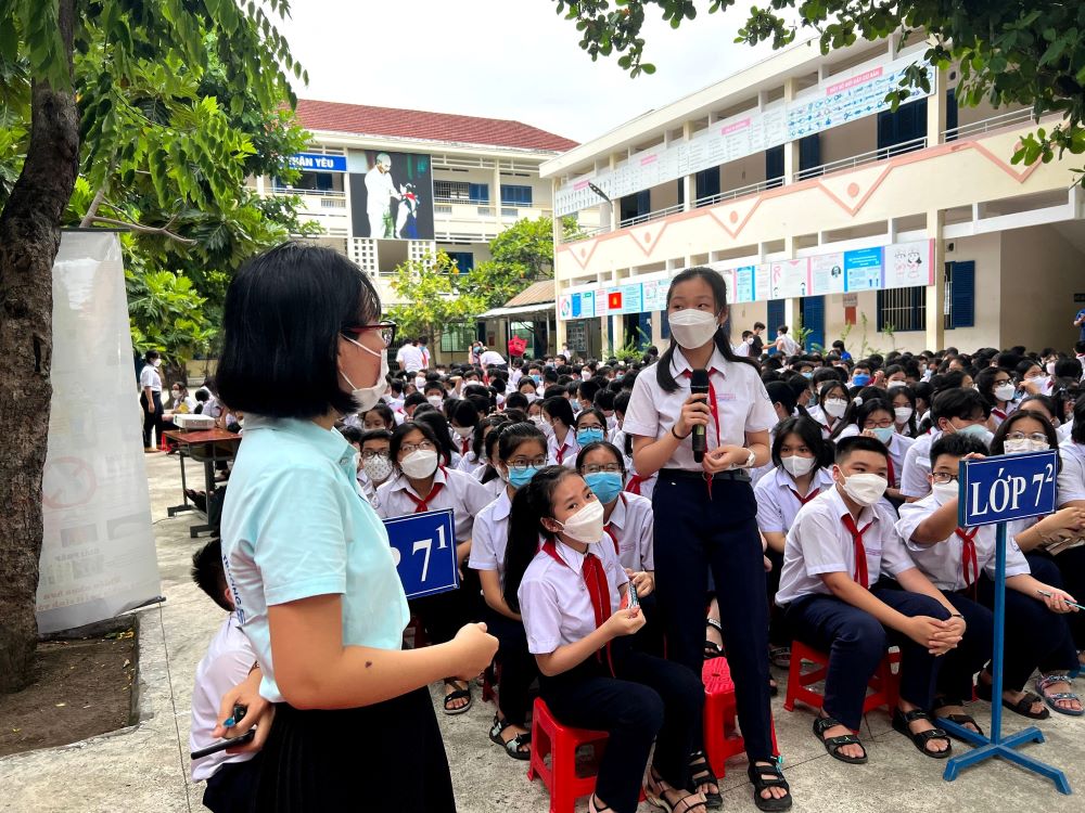 Viện CN Sinh học & Môi trường thực hiện ngoại khóa “Hành động vì môi trường không rác thải nhựa”