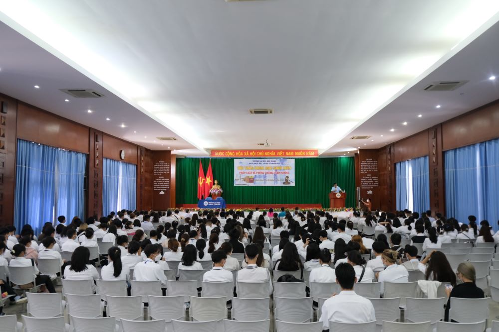 Hội thảo khoa học “Pháp luật về phòng chống tham nhũng”