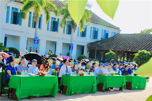 Trường ĐH Nha Trang phối hợp tổ chức Lễ ra quân chiến dịch tình nguyện hè 2022, hưởng ứng ngày Môi trường thế giới