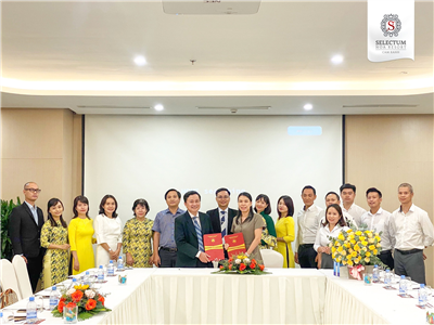 Trường ĐH Nha Trang ký kết hợp tác với Công ty Cổ phần Đầu tư du lịch biển Nam Hùng