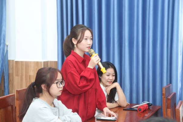 Lãnh đạo Nhà trường gặp gỡ và đối thoại với sinh viên chương trình đào tạo Minh Phú – NTU