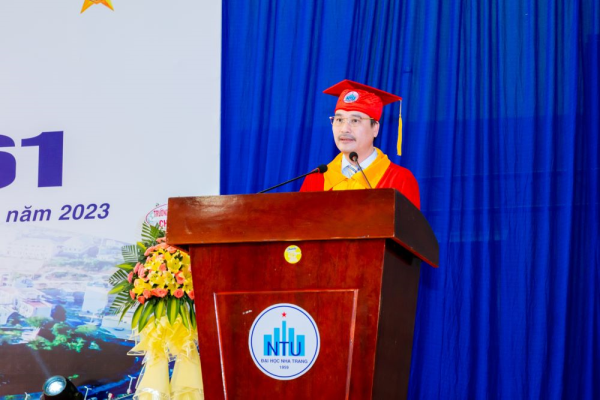 Trường ĐH Nha Trang tổ chức lễ trao bằng tốt nghiệp trình độ Đại học năm 2023