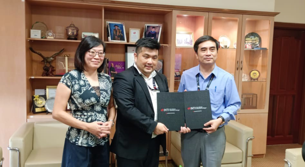 Ký kết biên bản thỏa thuận hợp tác với Đại học Quốc tế INTI (Malaysia)