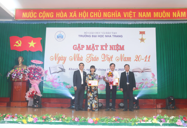 Mít tinh nhân kỷ niệm 41 năm Ngày Nhà giáo Việt Nam (20/11/1982 – 20/11/2023)