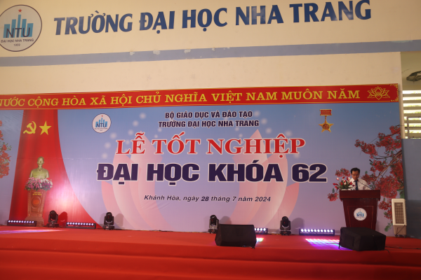 Trường Đại học Nha Trang tổ chức lễ tốt nghiệp Đại học năm 2024