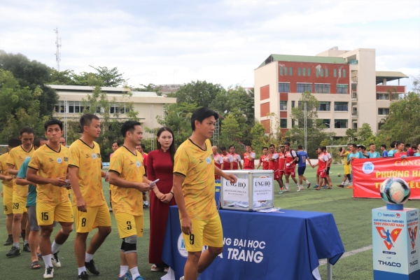 Giải bóng đá vì cộng đồng tại Trường Đại học Nha Trang  ủng hộ đồng bào miền Bắc sau cơn bão số 3 (Yagi)