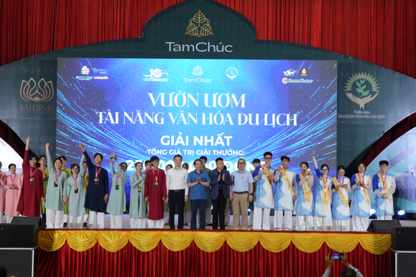 Sinh viên Trường Đại học Nha Trang xuất sắc giành hai giải Nhất tại cuộc thi “Đại sứ Văn hóa Du lịch 2024”