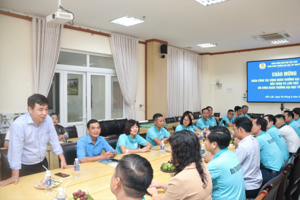 Công đoàn Trường Đại học Nha Trang học tập, trao đổi kinh nghiệm với Công đoàn Trường Đại học Tây Nguyên