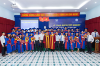 Lễ trao bằng tốt nghiệp cho sinh viên hệ vừa học vừa làm ngành Kỹ thuật cấp thoát nước tại Khánh Hòa