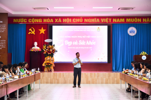 Công đoàn Trường Đại học Nha Trang tổ chức tọa đàm  chào mừng Ngày Phụ nữ Việt Nam 20/10