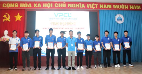 Công ty TNHH Điện lực Vân Phong tổ chức Lễ trao học bổng và gặp gỡ sinh viên thực tập tại Trường Đại học Nha Trang