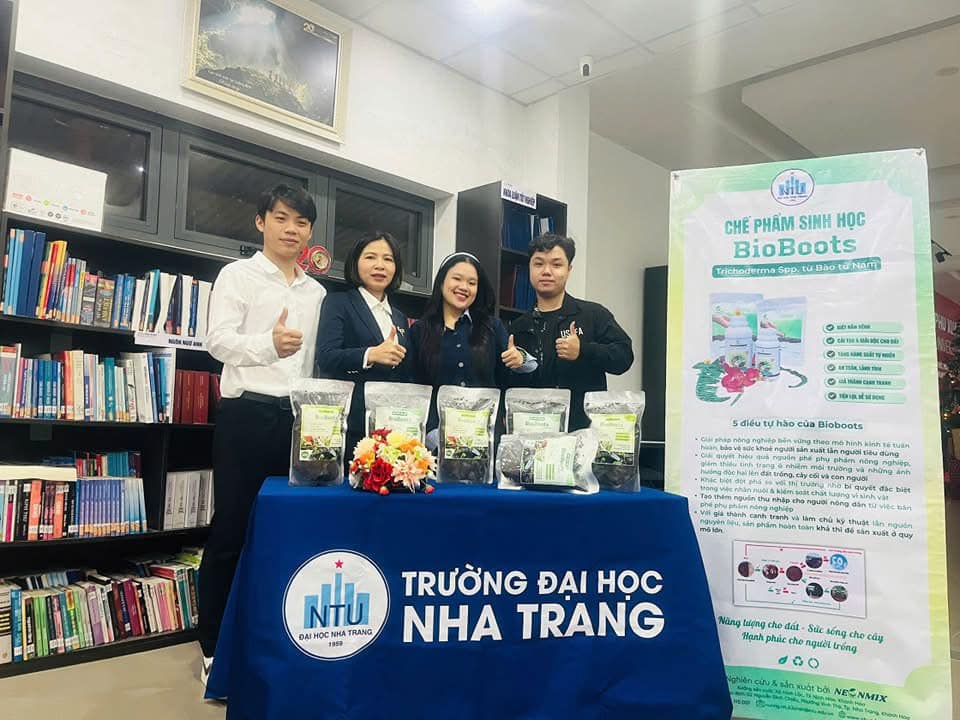 Đội thi Trường Đại học Nha Trang xuất sắc giành giải Nhất  tại cuộc thi “Tuổi trẻ miền Trung sáng tạo xanh 2024”