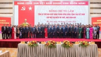 Hai Phó Giáo sư Trường Đại học Nha Trang vinh dự tham dự Hội nghị gặp mặt đại biểu trí thức, nhà khoa học tiêu biểu