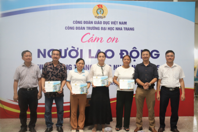 Công đoàn Trường Đại học Nha Trang tổ chức sinh hoạt chuyên đề  và tri ân người lao động
