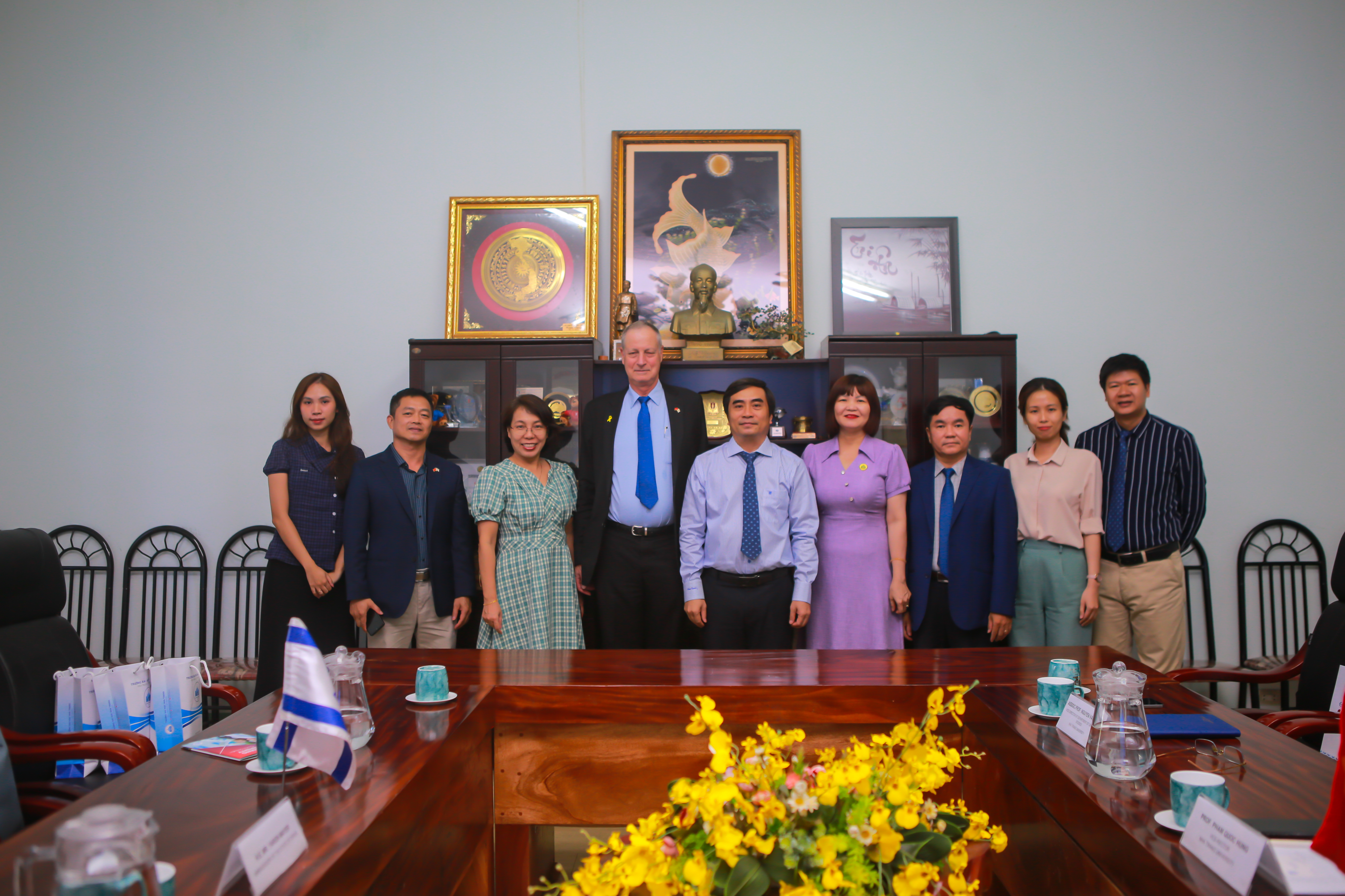 Trường Đại học Nha Trang tiếp và làm việc với Đại sứ Israel tại Việt Nam